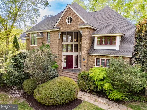 $1,100,000 | 20 The Palisades, Williamsburg, VA 23185