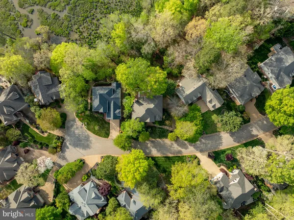 $1,100,000 | 20 The Palisades, Williamsburg, VA 23185