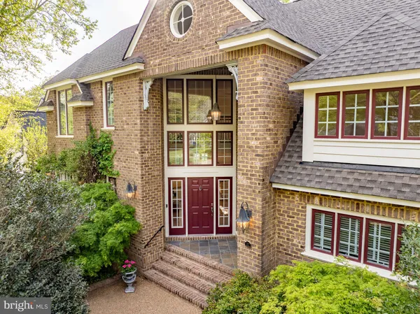 $1,100,000 | 20 The Palisades, Williamsburg, VA 23185