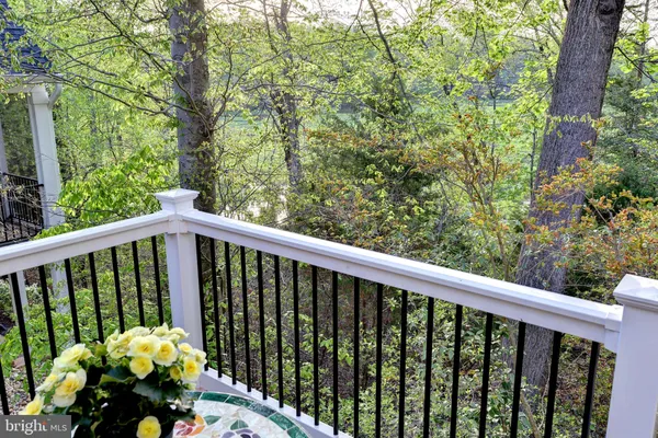 $1,100,000 | 20 The Palisades, Williamsburg, VA 23185