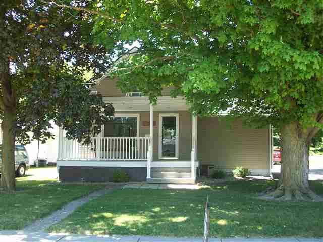 424 Hawpatch Street Lagrange, IN 46761 - Photo 1 of 9 Gallery Image 1