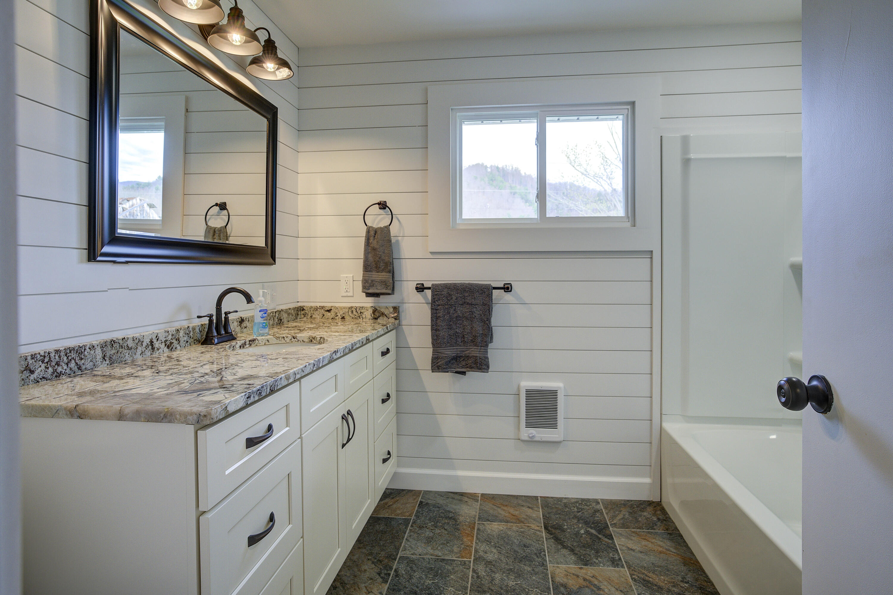 112 Casey Jones Road Erwin, TN 37650 - Photo 25 of 47 Casey-11-2