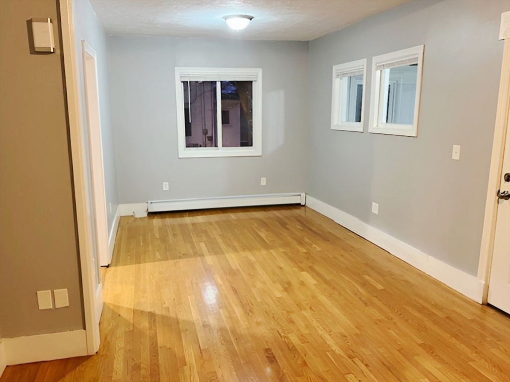 8 Rural Street Worcester, MA 01604 - Photo 8 of 23 Gallery Image 8