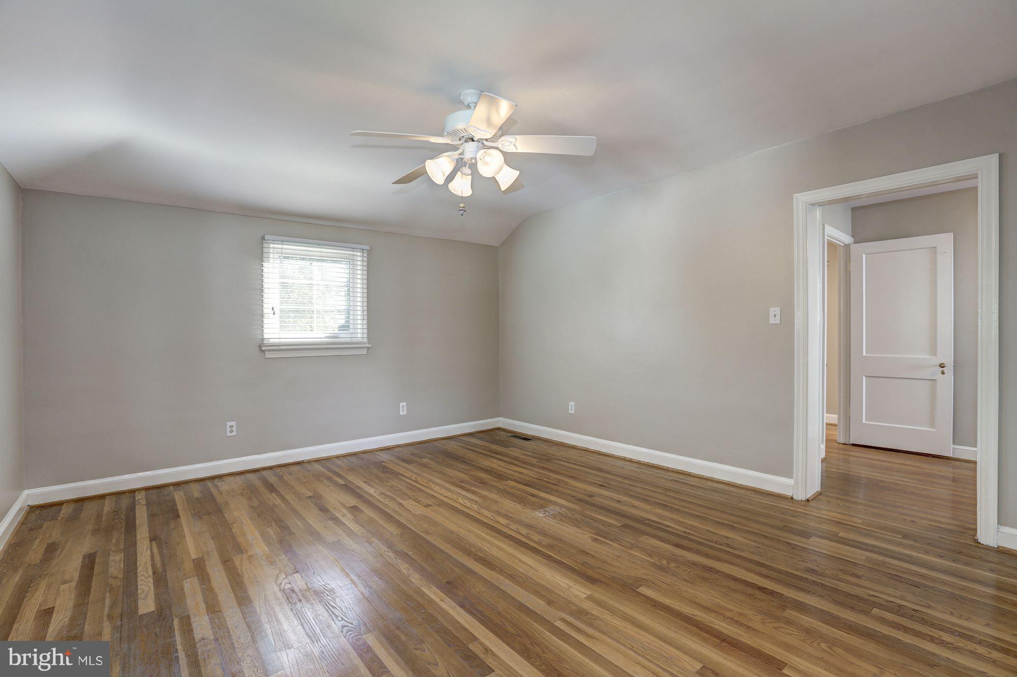 211 Whitestone Road Silver Spring, MD 20901 - Photo 15 of 30 Bedroom (Master)