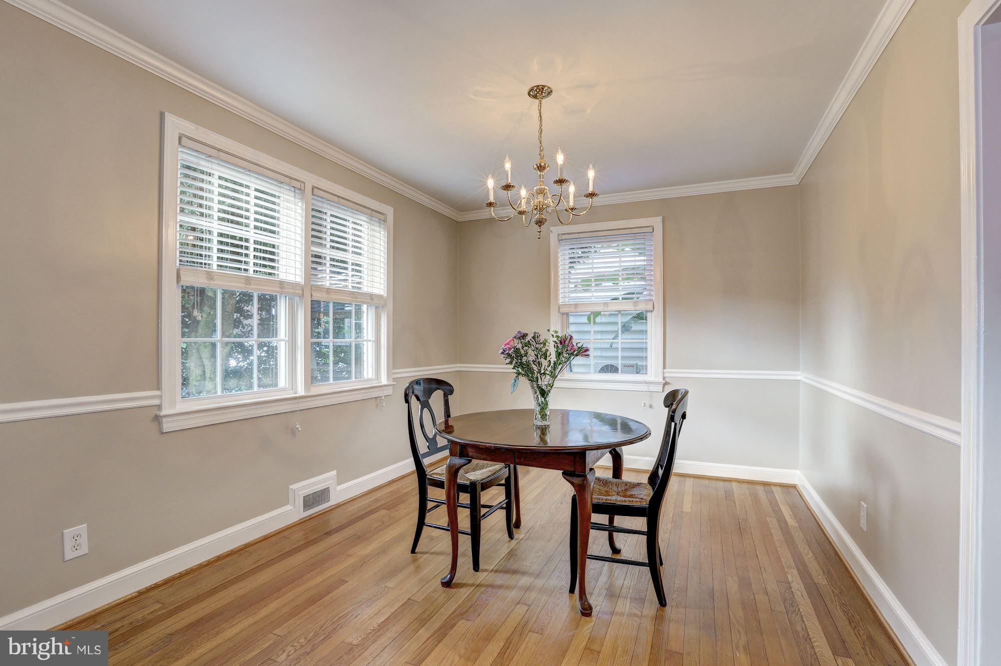 211 Whitestone Road Silver Spring, MD 20901 - Photo 5 of 30 Dining Room