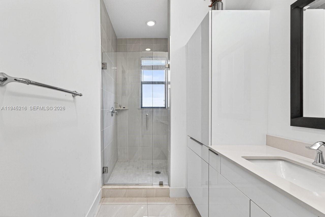 16575 Cove Road Westlake, FL 33470 - Photo 19 of 47