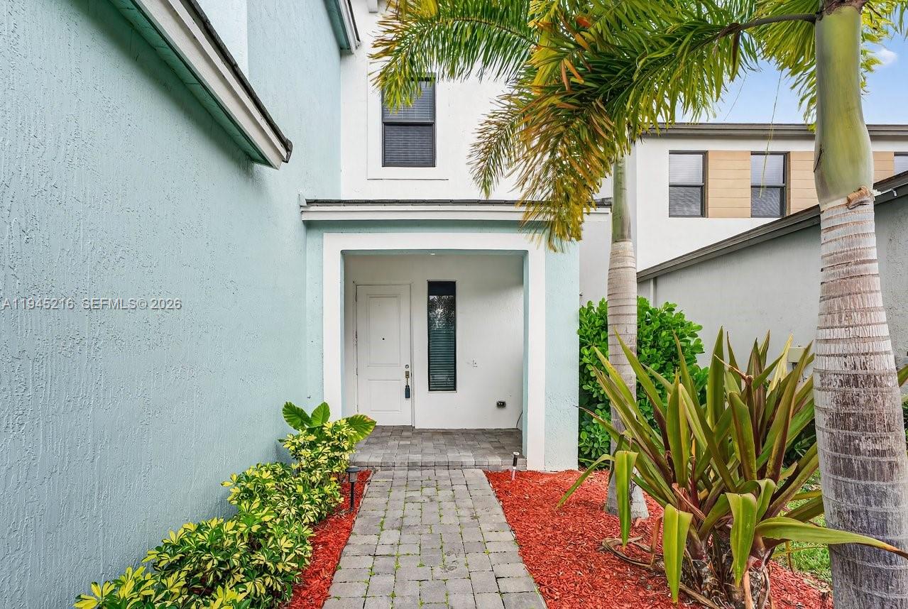 16575 Cove Road Westlake, FL 33470 - Photo 3 of 47