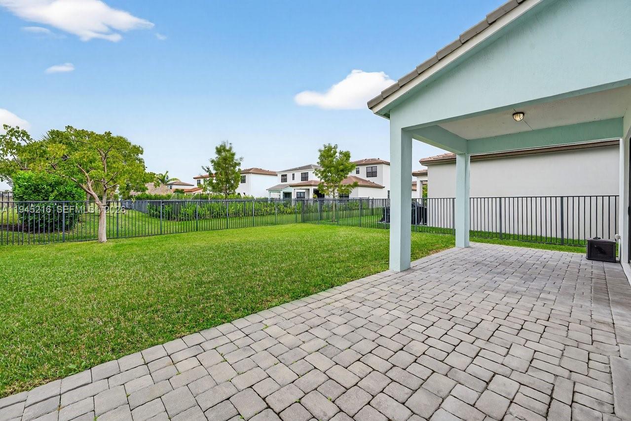 16575 Cove Road Westlake, FL 33470 - Photo 33 of 47