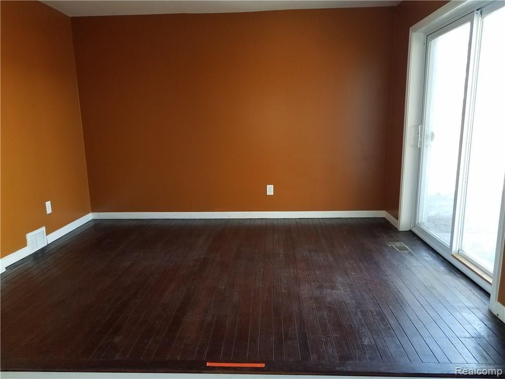 21320 Andover Road Southfield, MI 48076 - Photo 7 of 28 20170311_105420.jpg