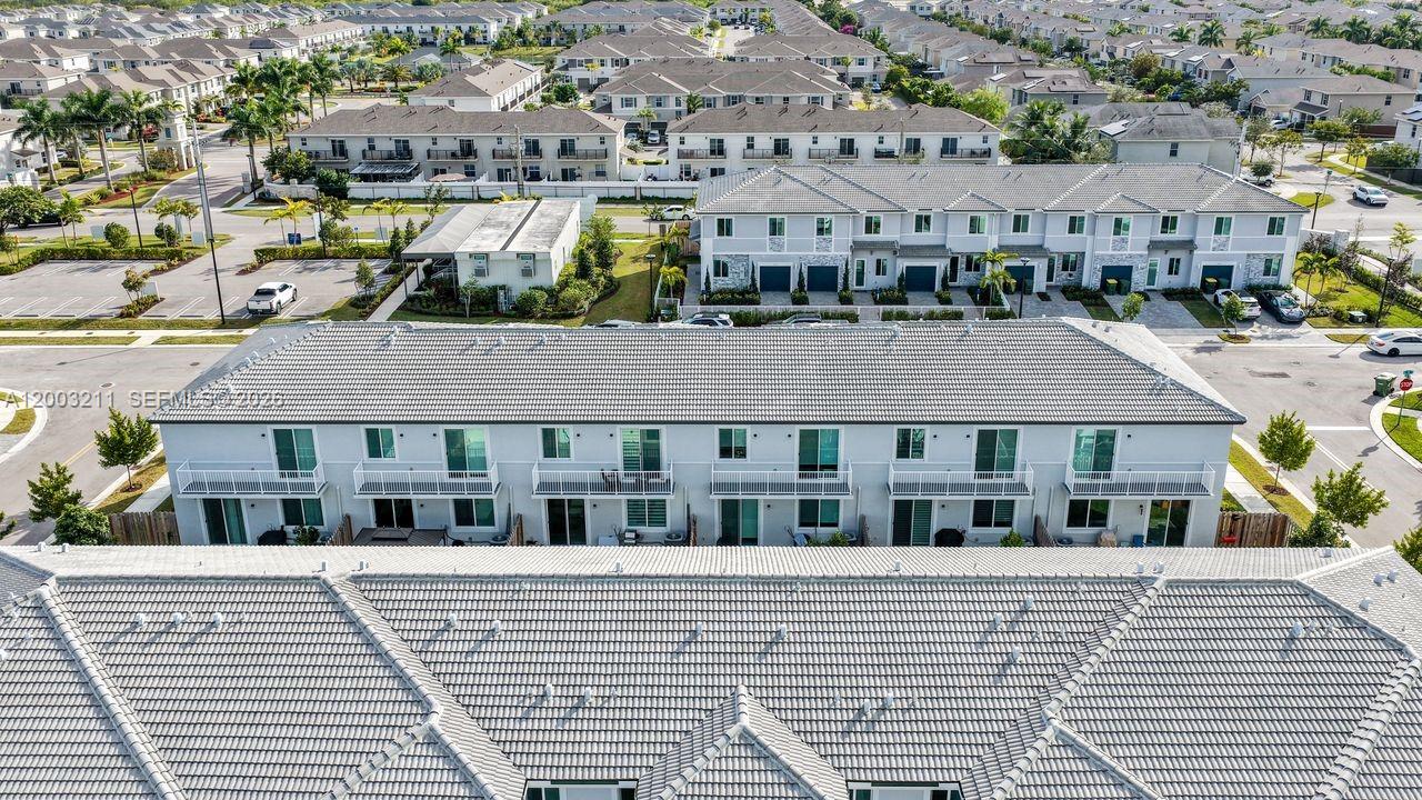 715 Southeast 15th Street Homestead, FL 33034 - Photo 35 of 38 a view of a white building