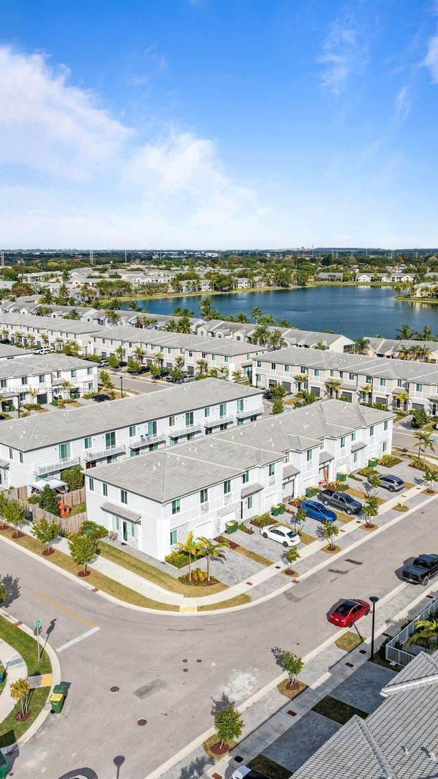 715 Southeast 15th Street Homestead, FL 33034 - Photo 37 of 38 a view of city view and ocean view
