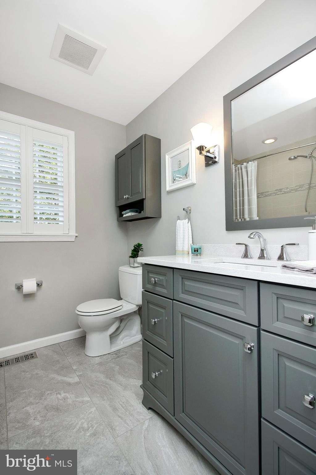 755 West Rolling Road Springfield, PA 19064 - Photo 30 of 43 Hall Bathroom