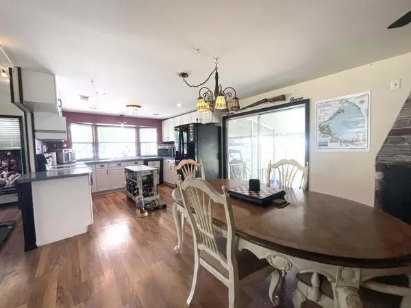 $249,800 | 4523 Southeast 30th Street, Okeechobee, FL 34974