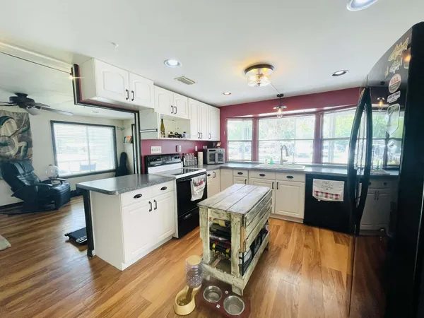 $249,800 | 4523 Southeast 30th Street, Okeechobee, FL 34974