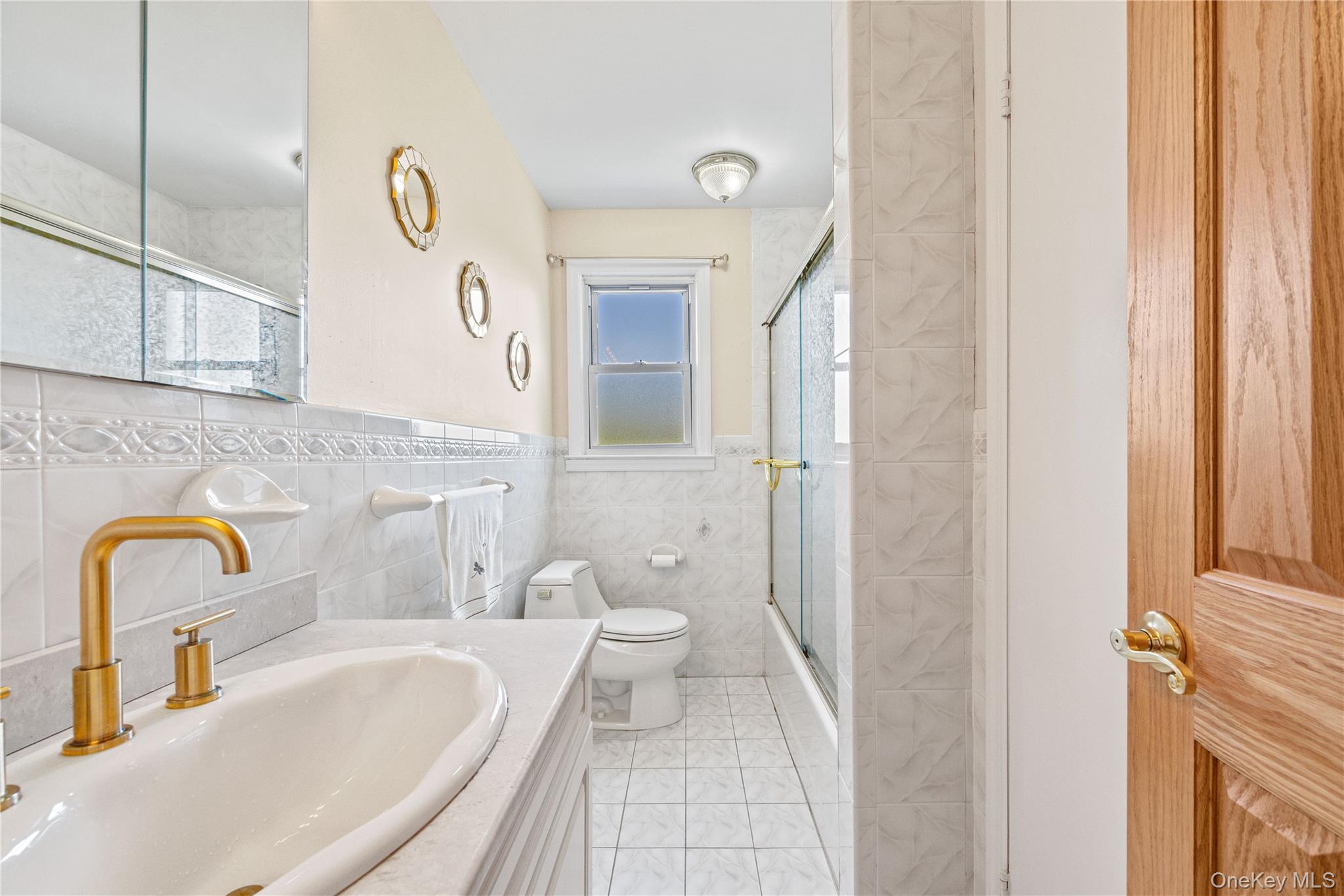 81 Avondale Road Yonkers, NY 10710 - Photo 17 of 48