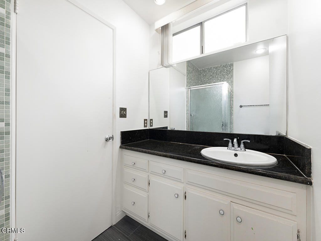 3243 Emerald Isle Drive Glendale, CA 91206 - Photo 29 of 40 3243 Emerald Isle Drive - HsHProd-32