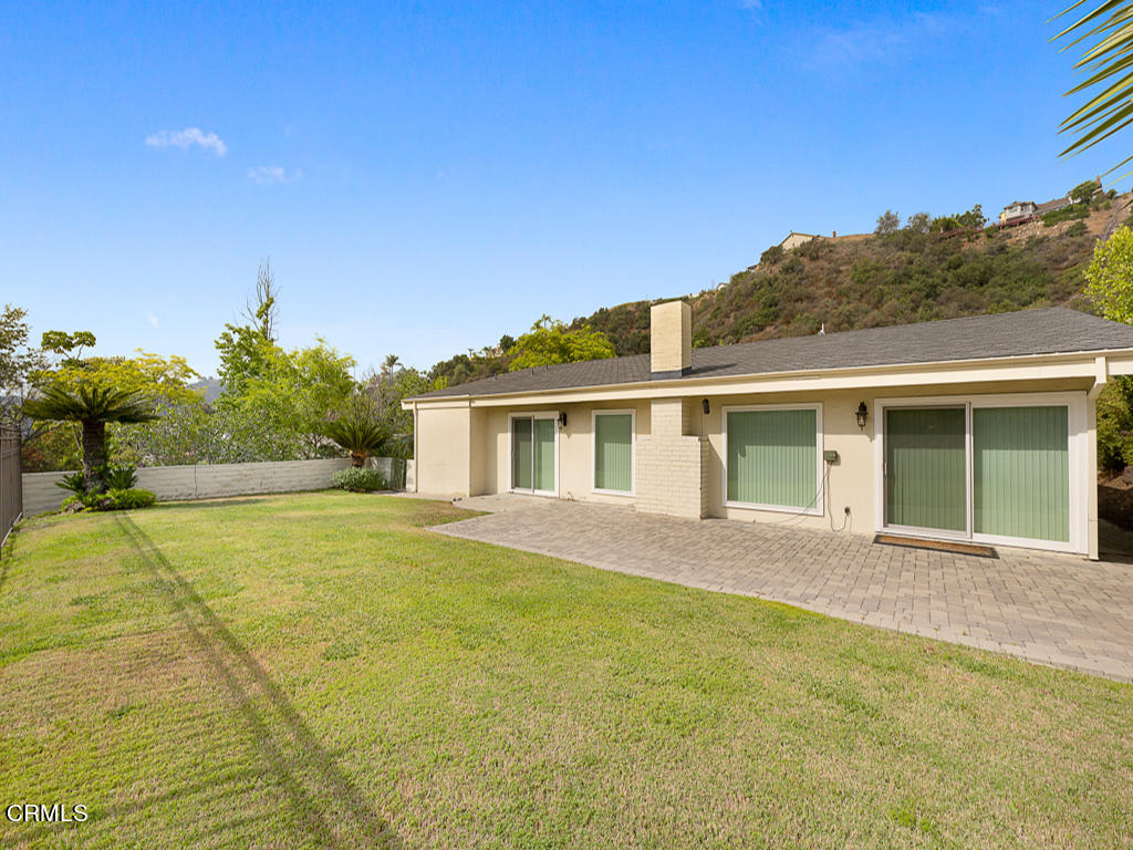 3243 Emerald Isle Drive Glendale, CA 91206 - Photo 33 of 40 3243 Emerald Isle Drive - HsHProd-14