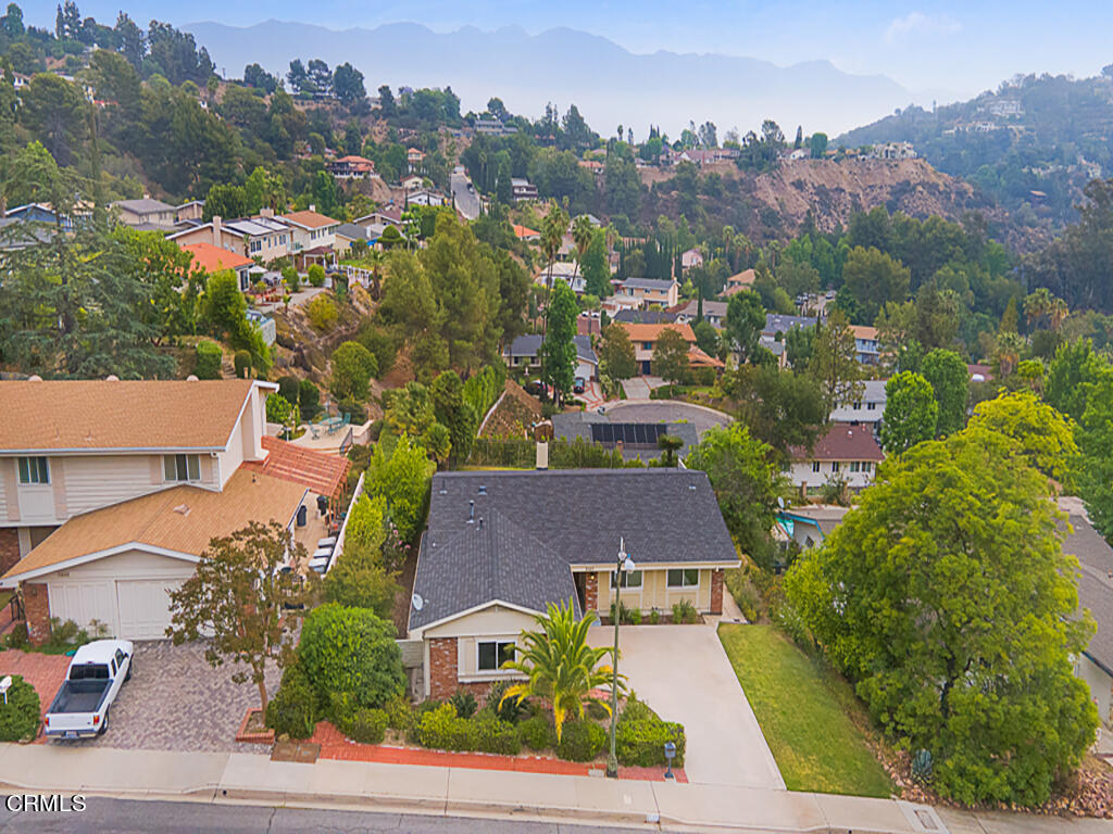 3243 Emerald Isle Drive Glendale, CA 91206 - Photo 6 of 40 3243 Emerald Isle Drive - HsHProd-4