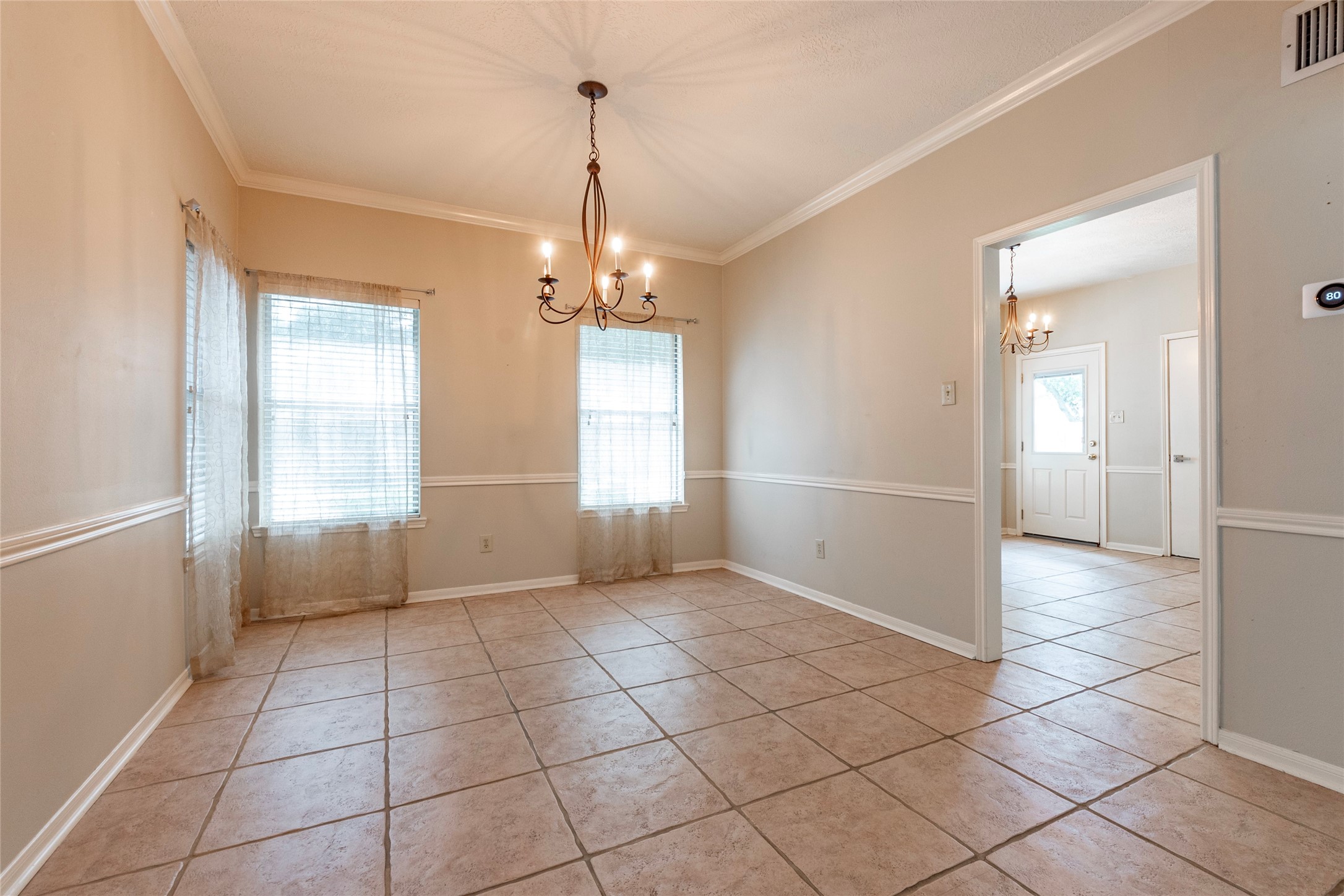 1227 Mabry Mill Road Houston, TX 77062 - Photo 9 of 39