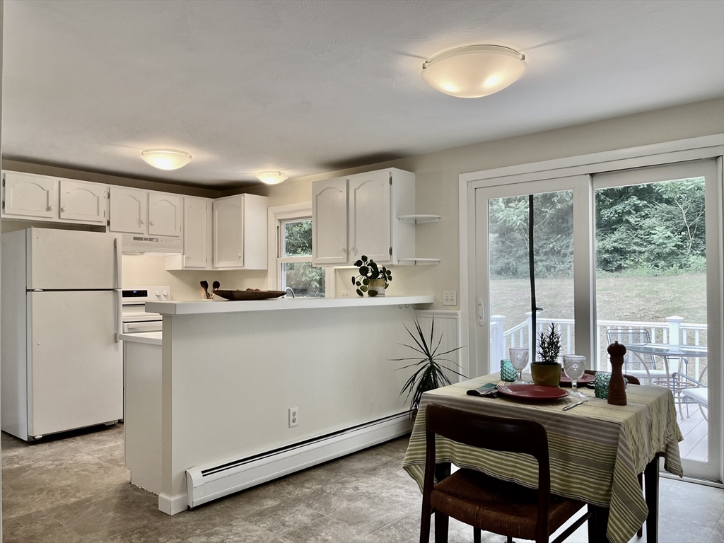 39 Jeffrey Lane Amherst, MA 01002 - Photo 10 of 41