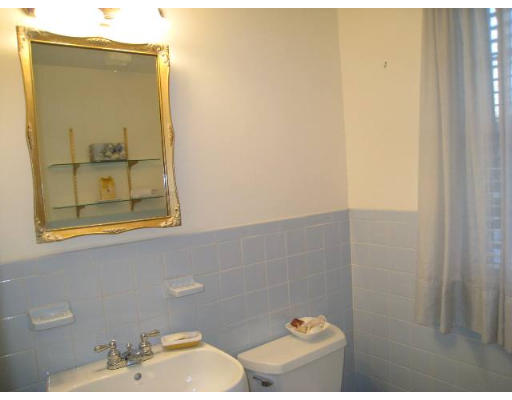 87 Concord Road Bedford, MA 01730 - Photo 12 of 14 Gallery Image 12