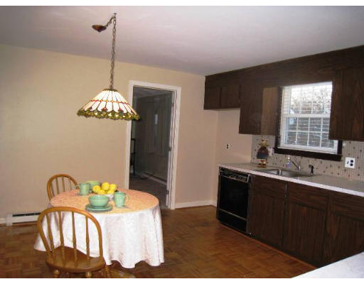87 Concord Road Bedford, MA 01730 - Photo 7 of 14 Gallery Image 7