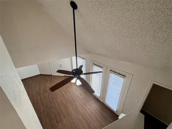 $1,500 | 2300 Bamboo Drive, Unit N208, Arlington, TX 76006