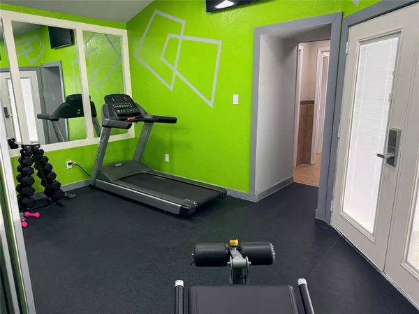 $1,500 | 2300 Bamboo Drive, Unit N208, Arlington, TX 76006