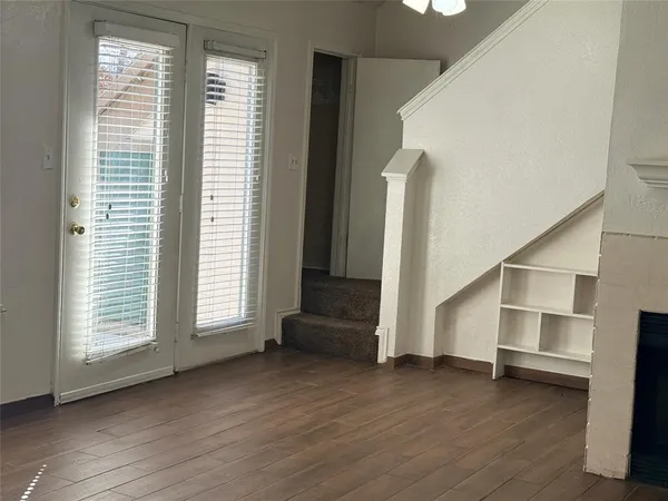 $1,500 | 2300 Bamboo Drive, Unit N208, Arlington, TX 76006