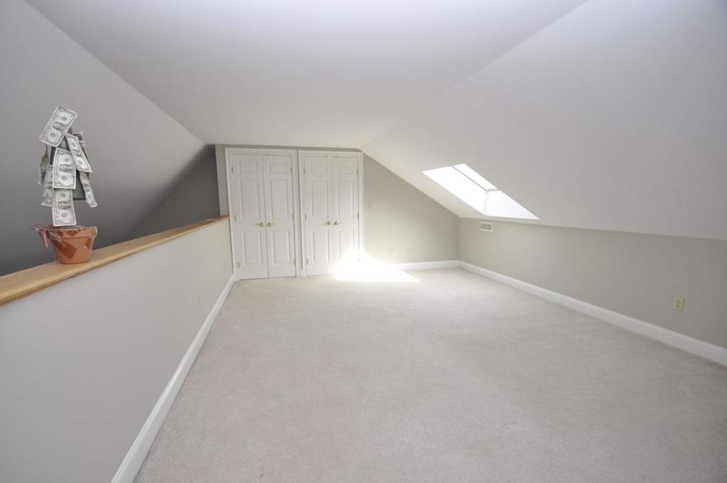 194 R Centre Street Danvers, MA 01923 - Photo 19 of 30