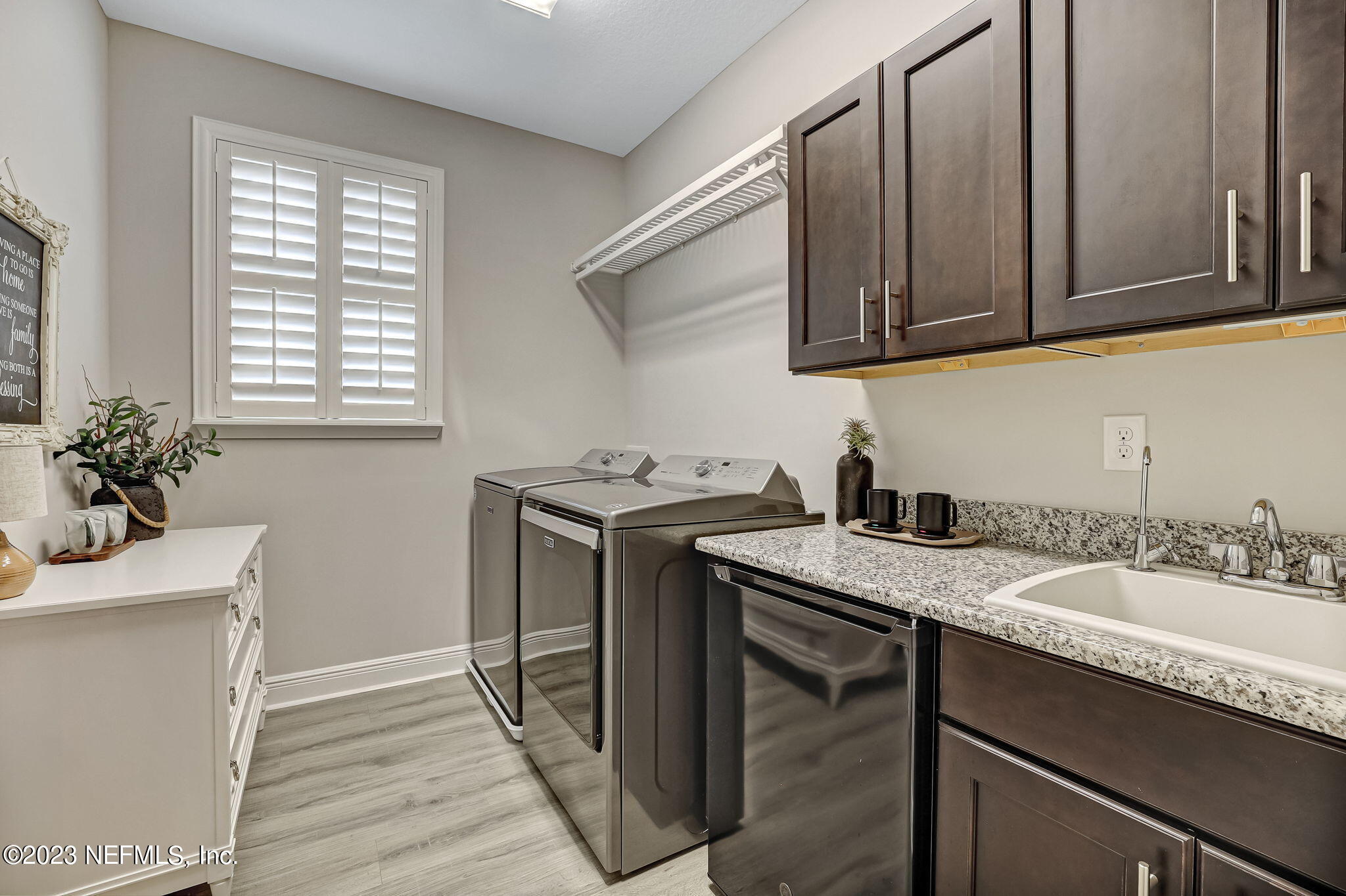 173 Rum Runner Way St. Johns, FL 32259 - Photo 56 of 104 Laundry Room w/Sink and Cabinets