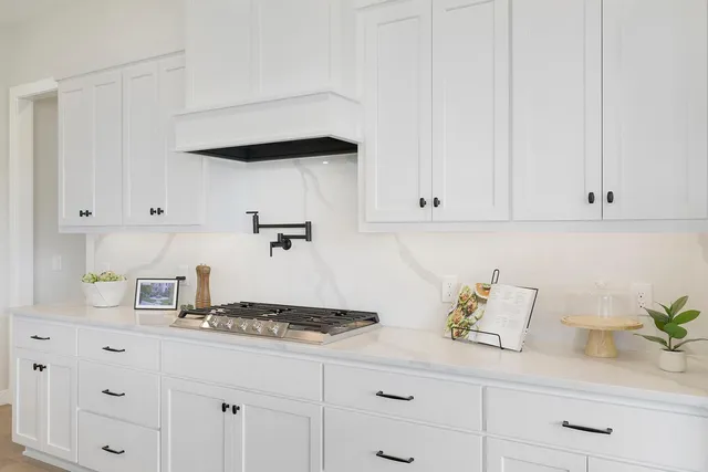 $1,164,500 | 4938 Parkside Circle, Eagan, MN 55123