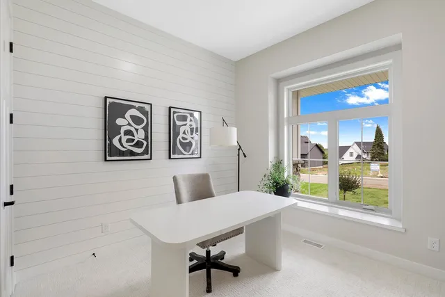 $1,164,500 | 4938 Parkside Circle, Eagan, MN 55123