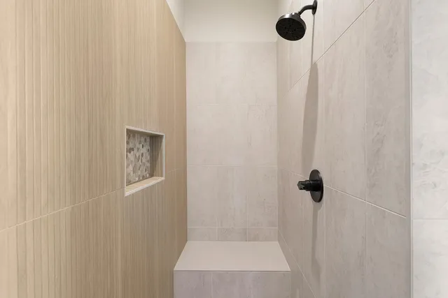 $1,164,500 | 4938 Parkside Circle, Eagan, MN 55123