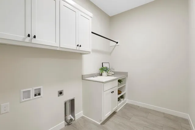 $1,164,500 | 4938 Parkside Circle, Eagan, MN 55123