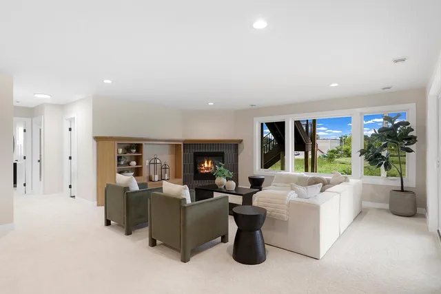 $1,164,500 | 4938 Parkside Circle, Eagan, MN 55123