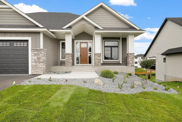 $1,164,500 | 4938 Parkside Circle, Eagan, MN 55123