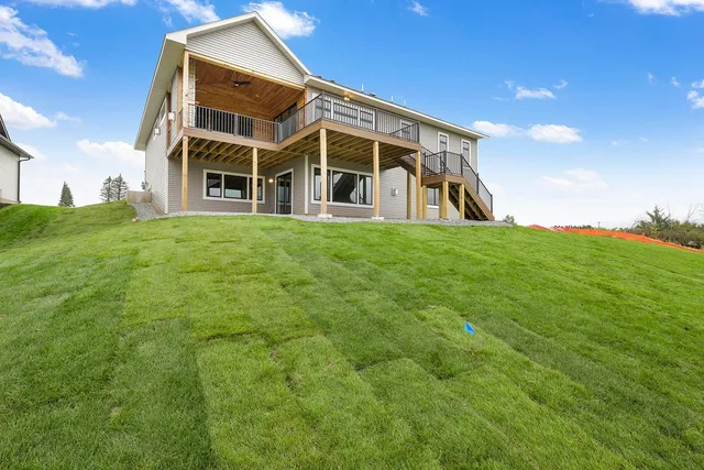 $1,164,500 | 4938 Parkside Circle, Eagan, MN 55123