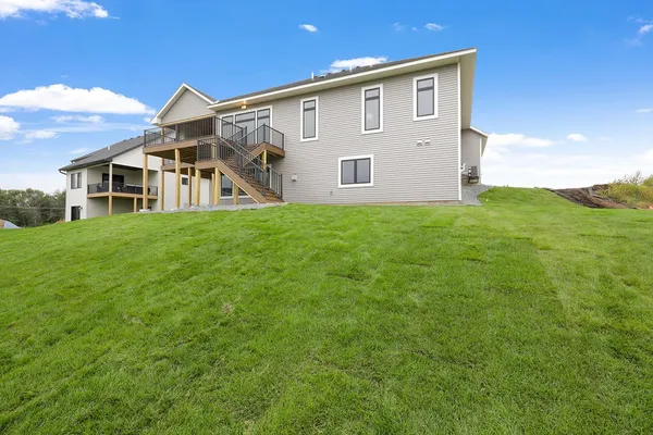 $1,164,500 | 4938 Parkside Circle, Eagan, MN 55123