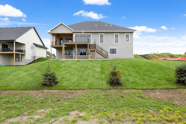 $1,164,500 | 4938 Parkside Circle, Eagan, MN 55123