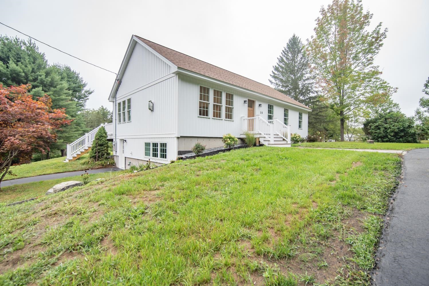 18 Pomp Road Chester, NH 03036 - Photo 3 of 57 Gallery Image 3