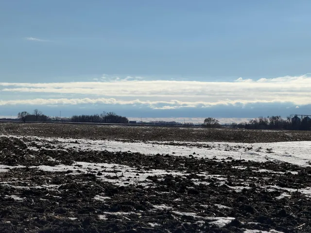 $1 | 35 Pepperton Township, Morris, MN 56267