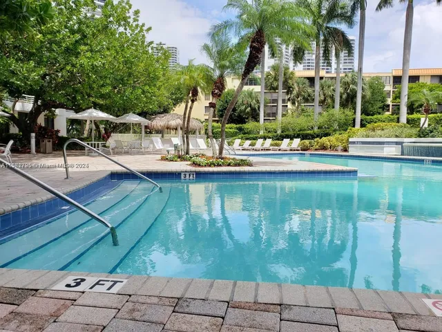$3,200 | 3300 Northeast 192 Street, Unit 1506, Aventura, FL 33180