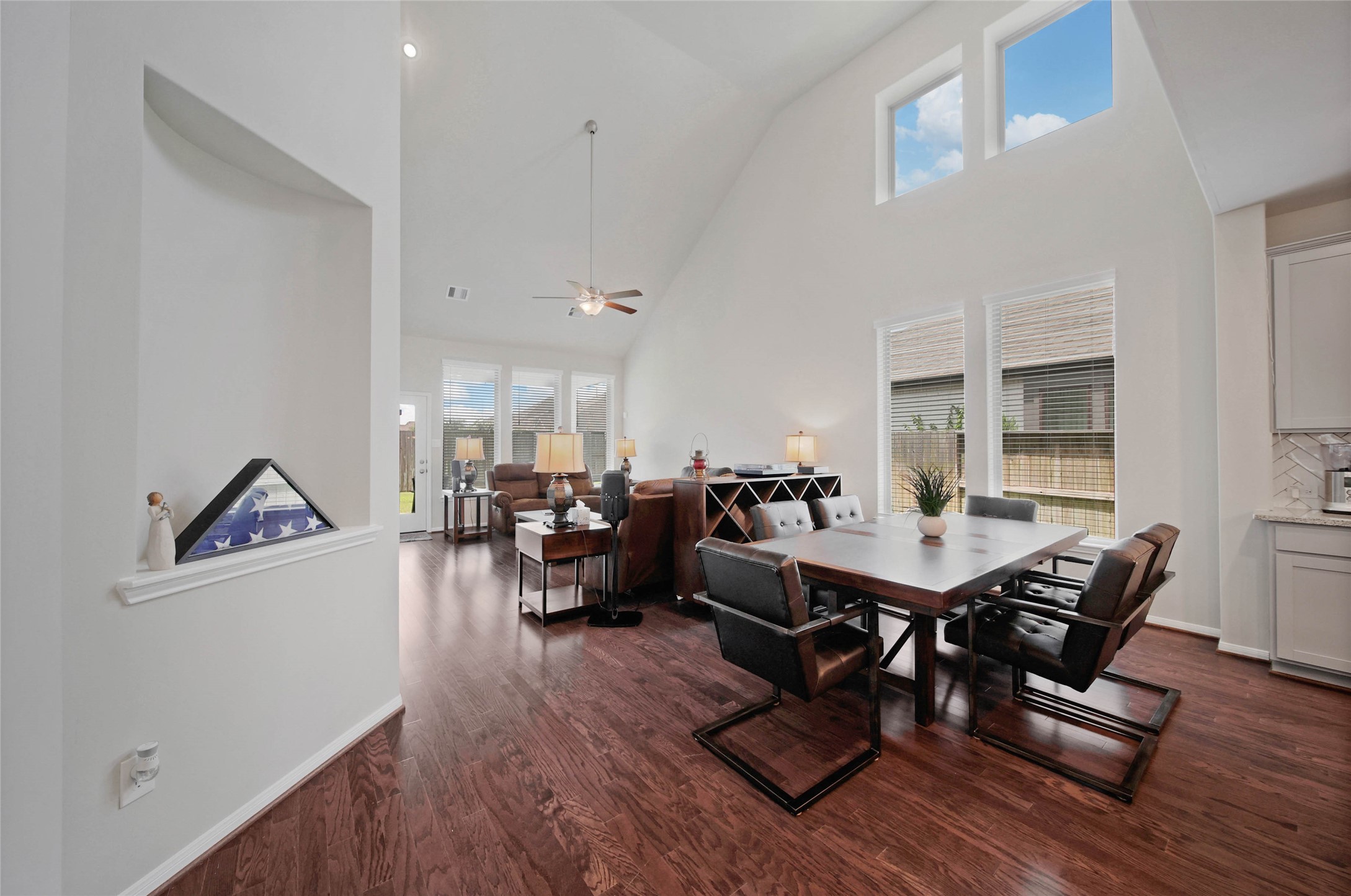 3715 Handel Drive Rosharon, TX 77583 - Photo 12 of 40