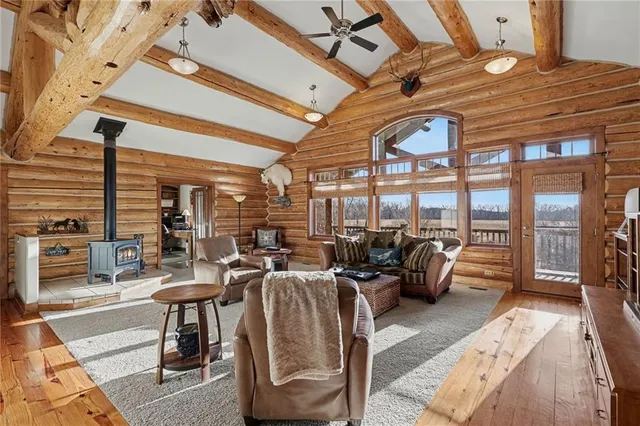 $1,300,000 | 5050 Southwest O Highway, Trimble, MO 64492