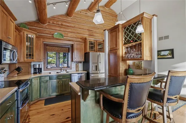 $1,300,000 | 5050 Southwest O Highway, Trimble, MO 64492