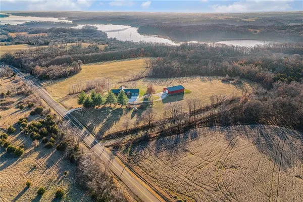 $1,200,000 | 5050 Southwest O Highway, Trimble, MO 64492