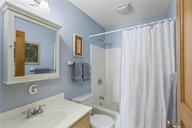 $1,300,000 | 5050 Southwest O Highway, Trimble, MO 64492