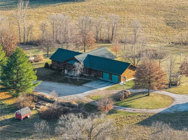 $1,300,000 | 5050 Southwest O Highway, Trimble, MO 64492