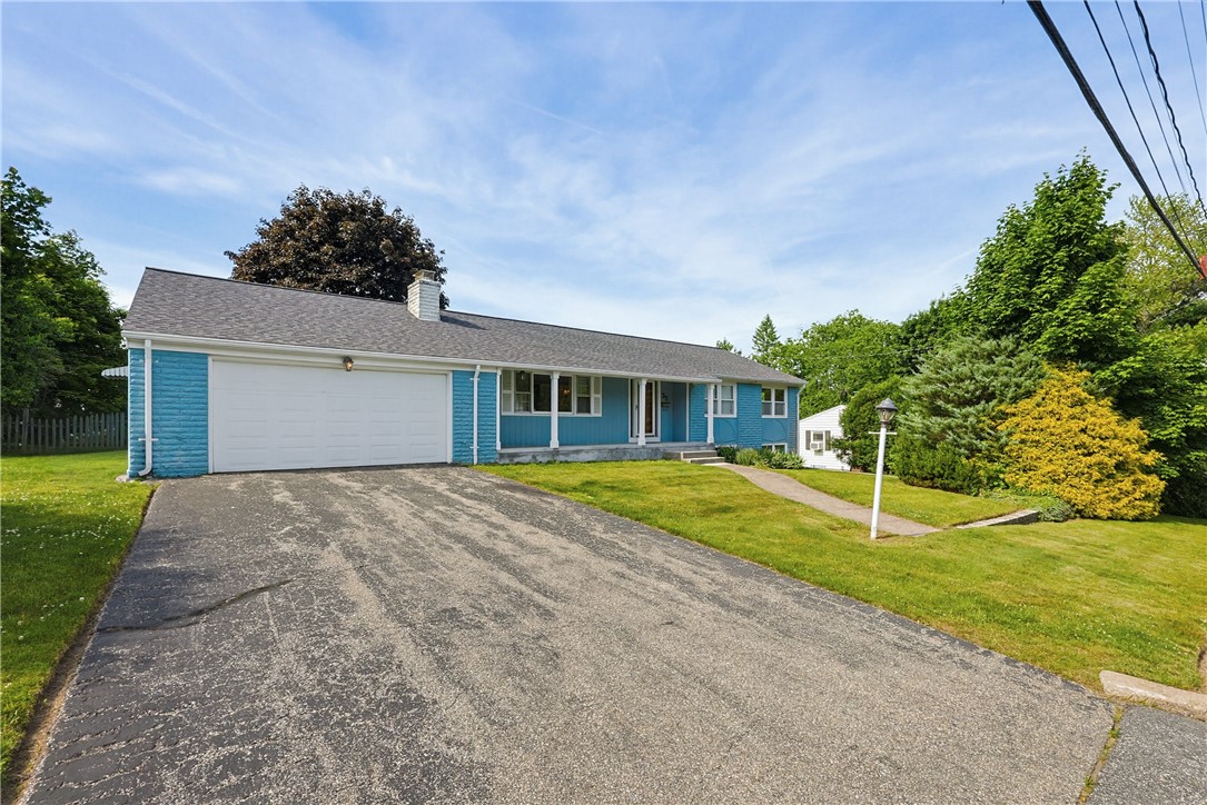 32 Brook Farm Road North Providence, RI 02904 - Photo 3 of 30